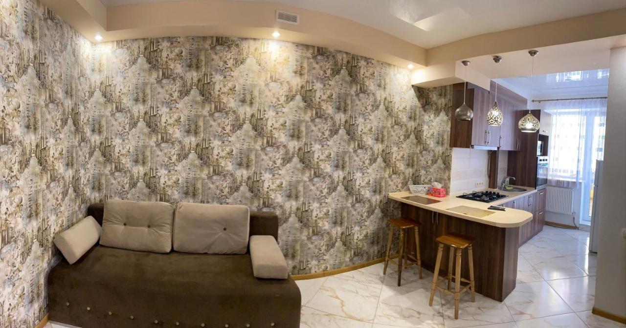 Ogienka 2B, Center Lutsk Apartman Kültér fotó